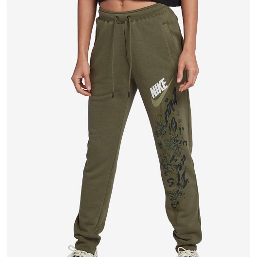 Nike Sport Fleece Joggers ✔️